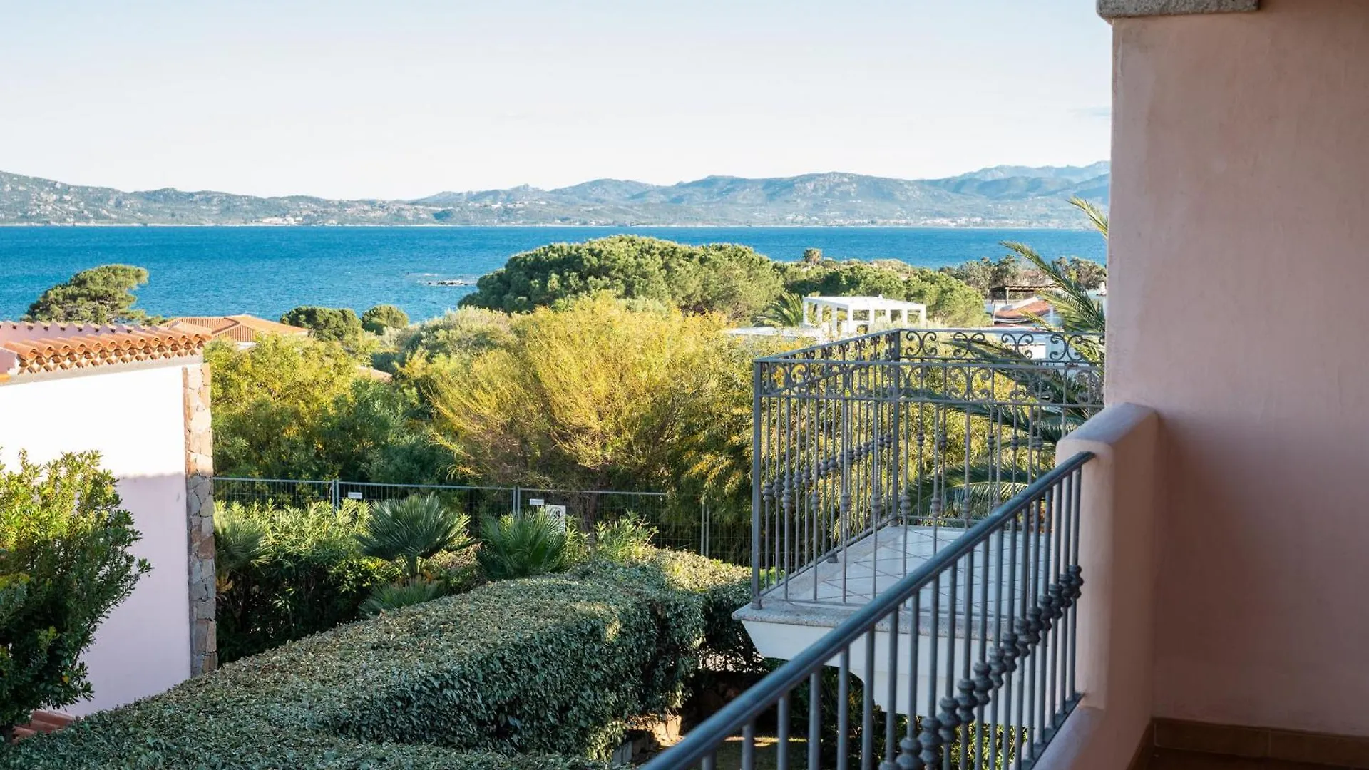 Bellosguardo 3, 8 - Klodge Olbia 0*,  Italy