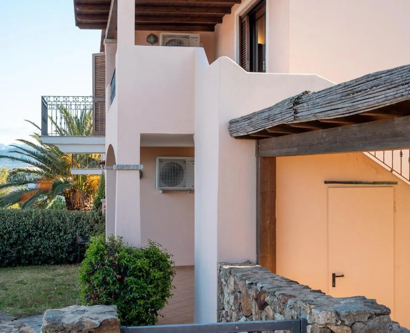 Bellosguardo 3, 8 - Klodge Olbia